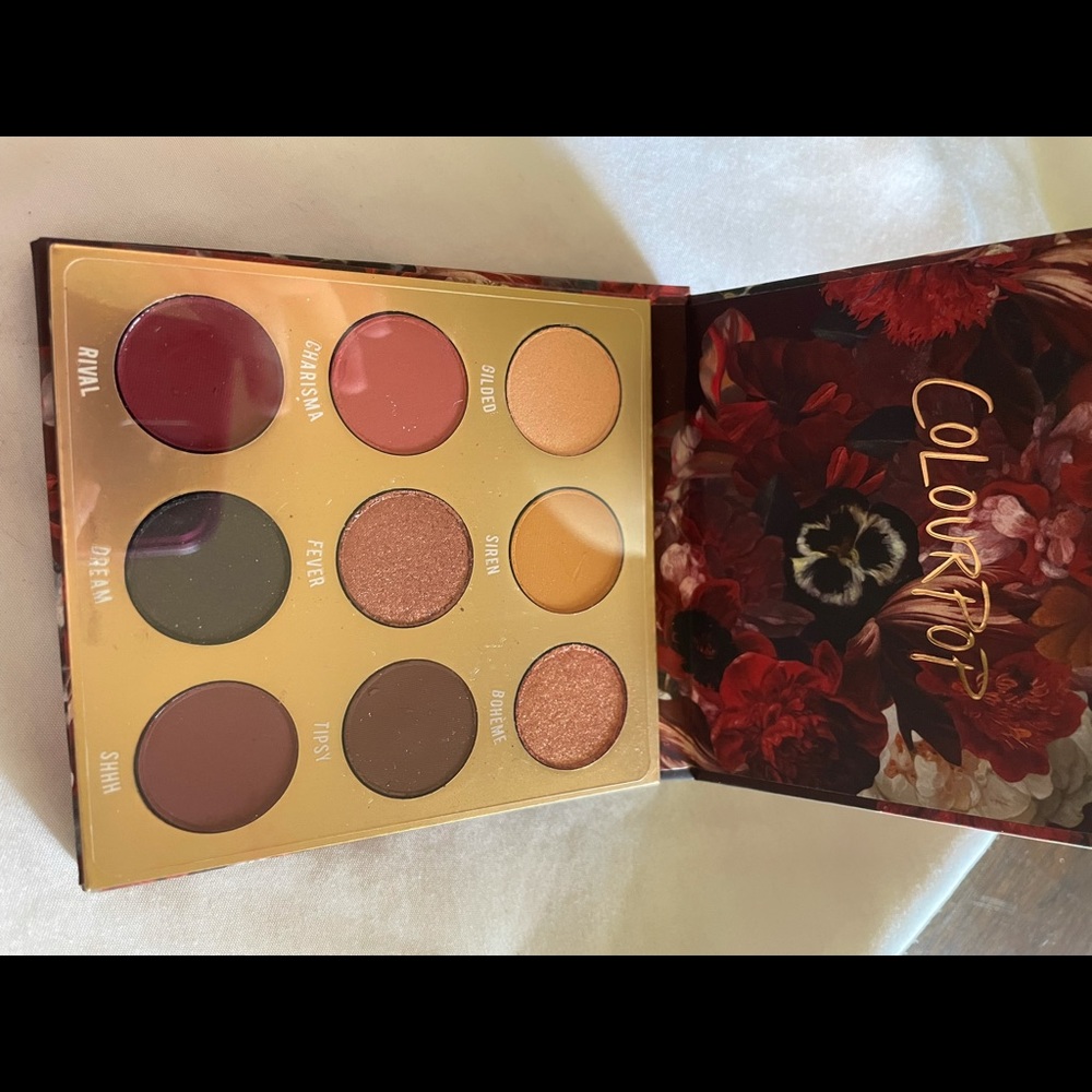 Ornate palette